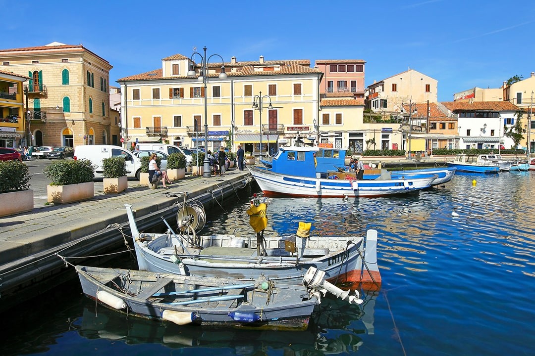 Scopri di più sull'articolo Traghetto Per La Maddalena